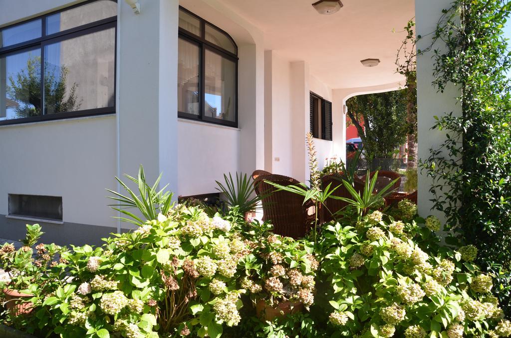 Apartments Bertok Копер Екстериор снимка